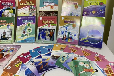 Công bố: Danh mục SGK lớp 10 năm học 2022-2023 được trường THPT Nguyễn Huệ lựa chọn